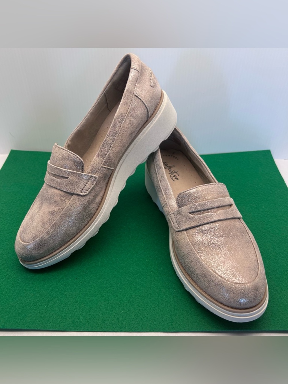 Collections by Clark’s- Women’s Heeled Loafers- Gold- 8.5